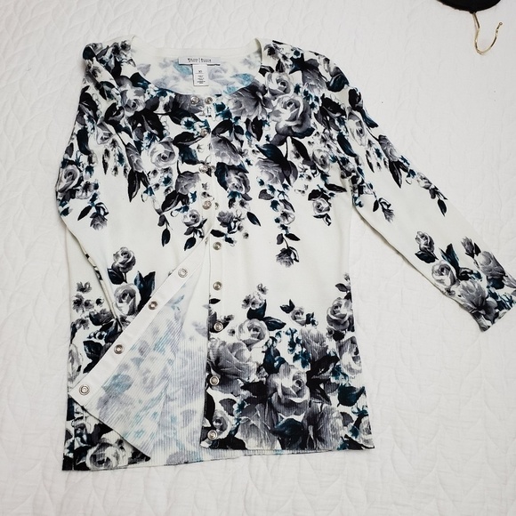 WHBM floral feminine romantic cardigan - Picture 3 of 9